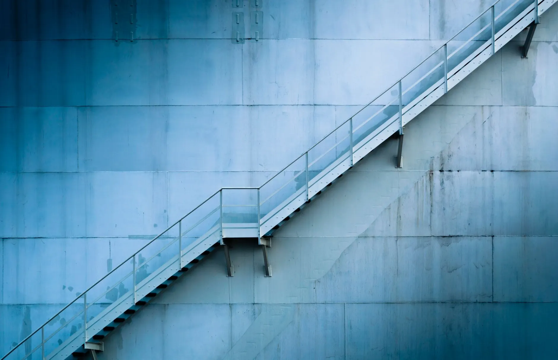 电动自行车锂电池与铅酸电池性能对比及选购分析