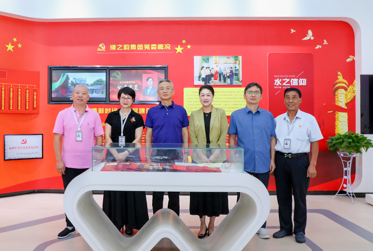 浏阳经开区管委会负责同志孙春华一行莅临开云手机站登录入口参观调研